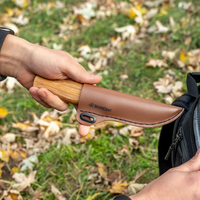 Cuchillo para Tallar con Funda de Cuero – C4S